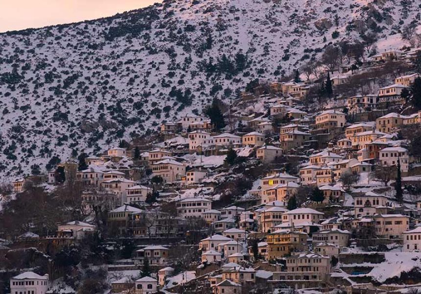 Ο πλήρης οδηγός για αξέχαστες χειμερινές διακοπές στην Ελλάδα